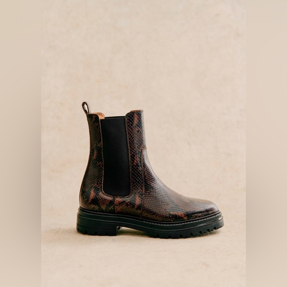 Sézane Lena Low Boots in Brown Phyton Print FR 39 / US 8 - Picture 4 of 7